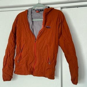 Patagonia fleece lined windbreaker